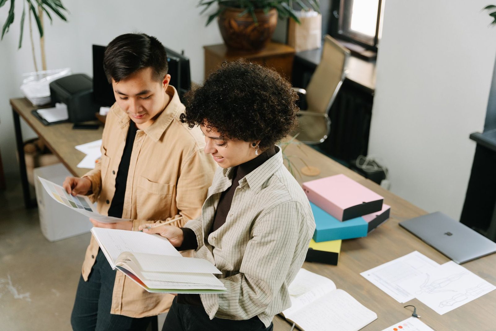 Close calendar and reporting deadlines agreed together